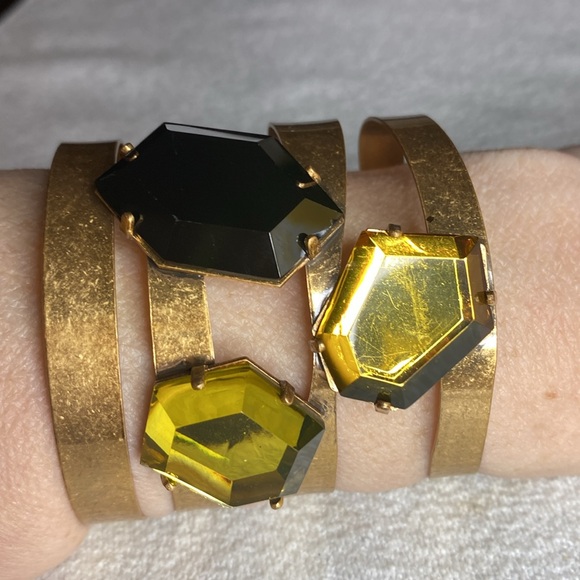 BCBG GENERATION Cuff Bangle Bracelet Gold Tone Cut out 3 Set in Stones - Picture 4 of 4